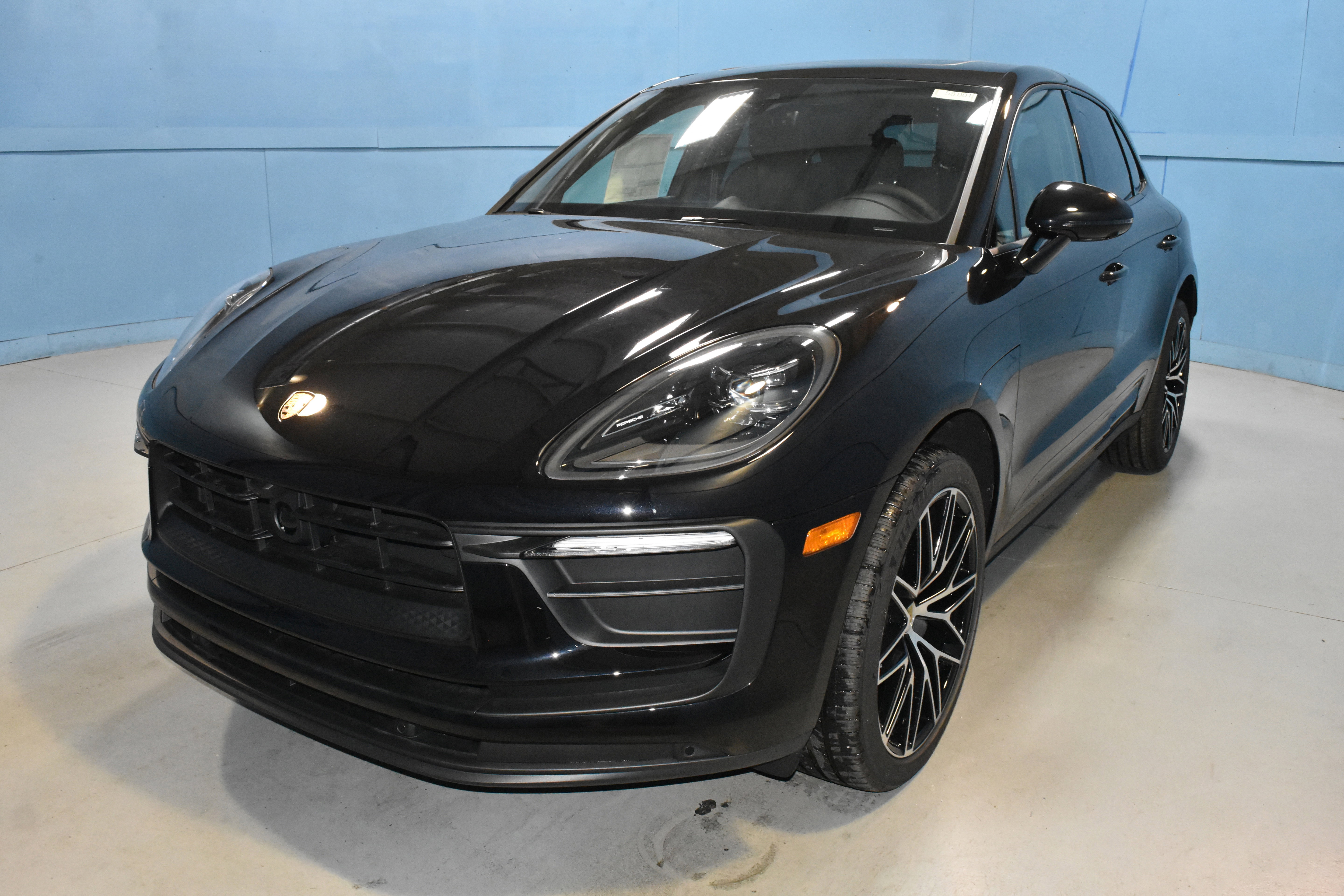 New 2025 Porsche Macan