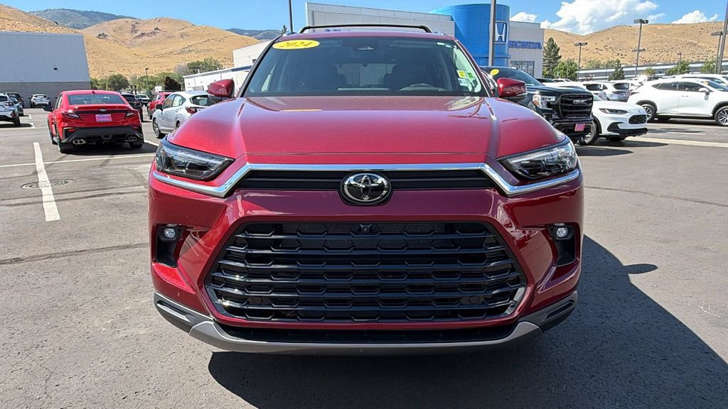 Used 2024 Toyota Grand Highlander AWD image 8
