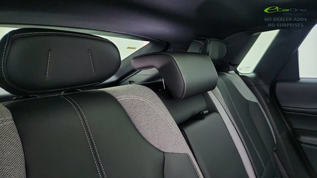 Used 2024 Cadillac Lyriq Tech RWD image 28