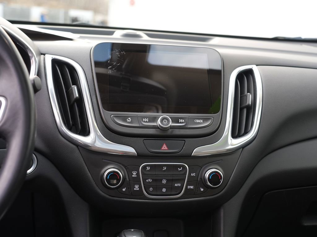 Used 2018 Chevrolet Equinox LT w/ Sun & Infotainment Package image 22