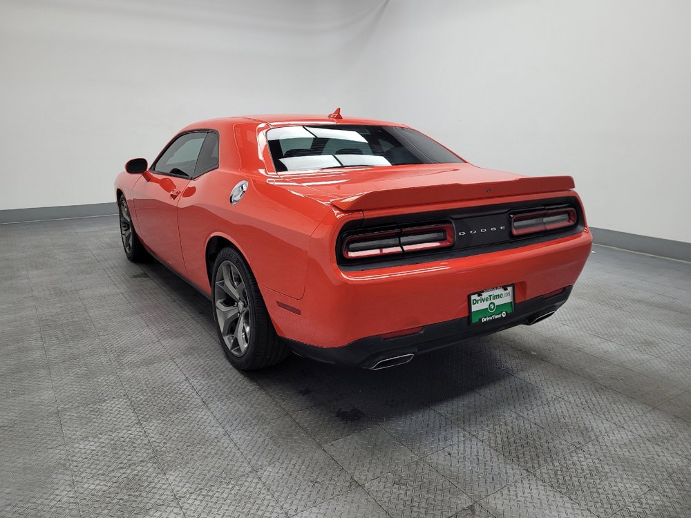Used 2016 Dodge Challenger SXT Plus RWD image 5