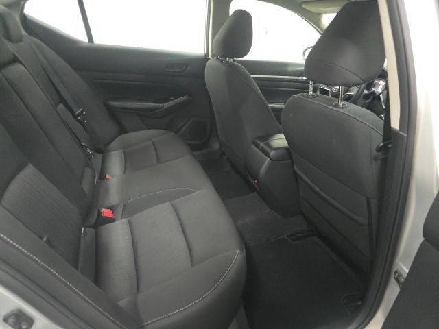 Used 2023 Nissan Altima 2.5 SV FWD image 6