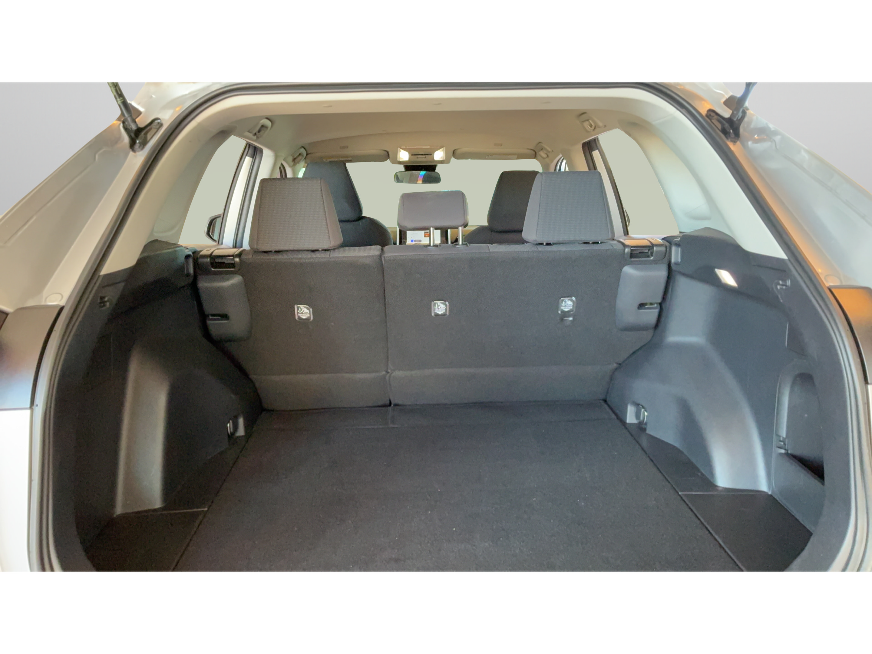 Used 2025 Toyota RAV4 LE AWD/4WD image 23