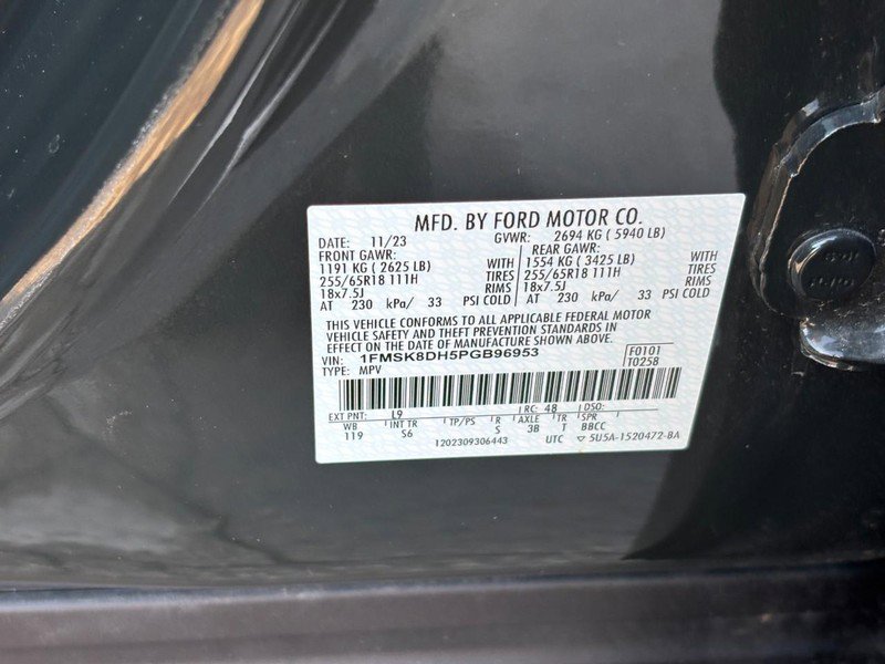 Used 2023 Ford Explorer XLT w/ Equipment Group 202A image 28