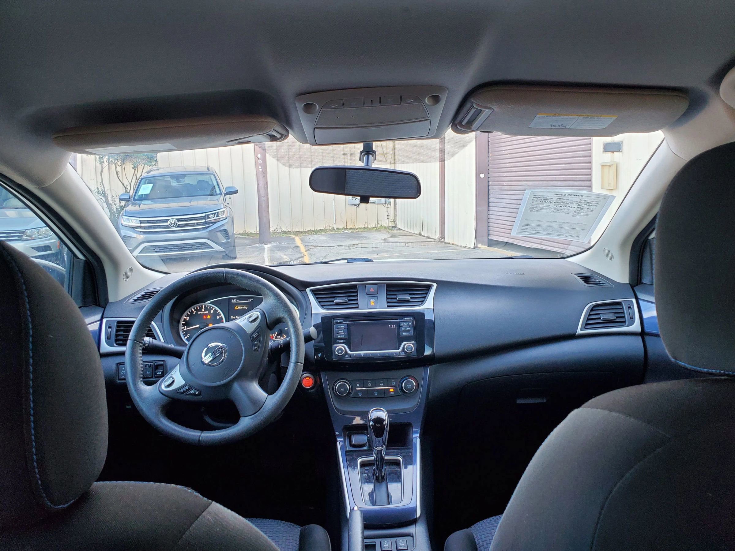 Used 2017 Nissan Sentra SR image 3