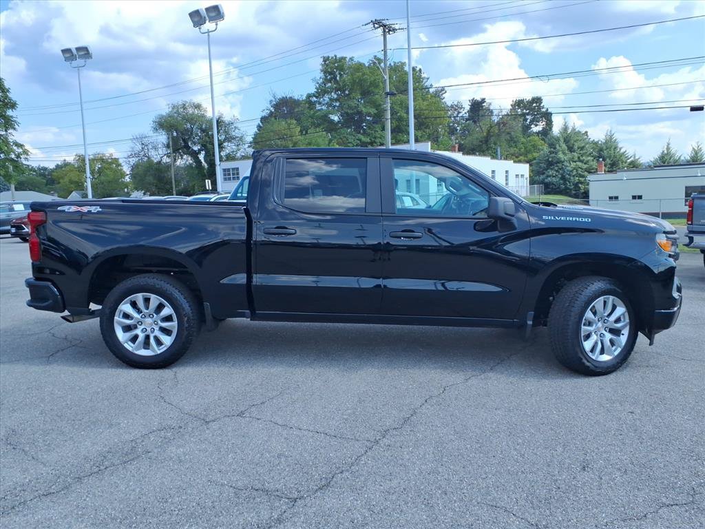 Used 2026 Chevrolet Silverado 1500 Custom AWD/4WD image 3