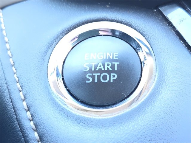 Used 2015 Toyota RAV4 Limited image 28