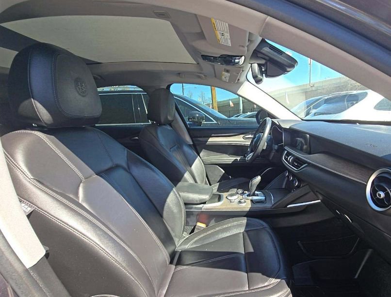 Used 2021 Alfa Romeo Stelvio Ti w/ Active Assist 2 Package TI image 22