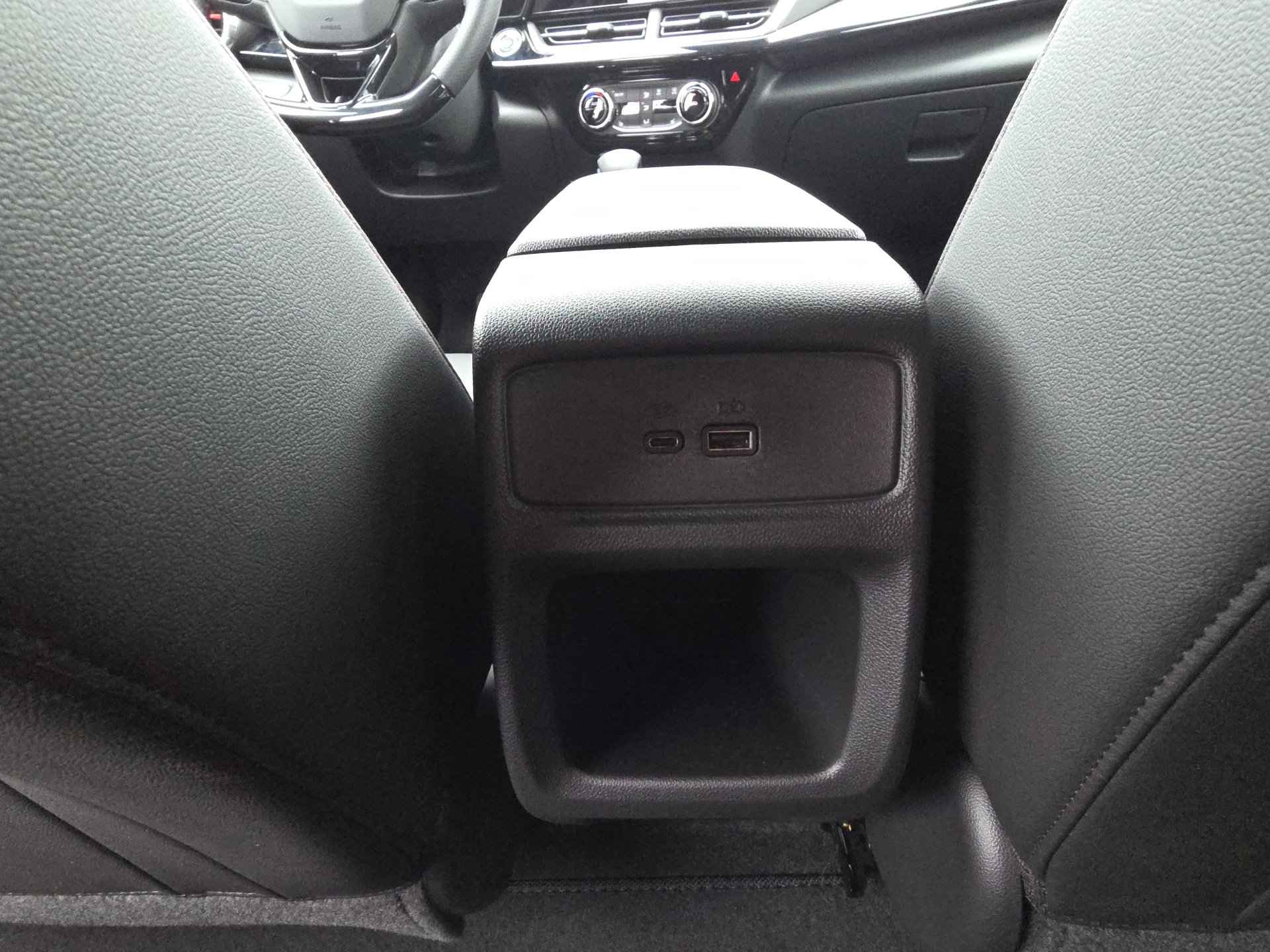 New 2026 Chevrolet Trax RS w/ Driver Confidence Package image 30