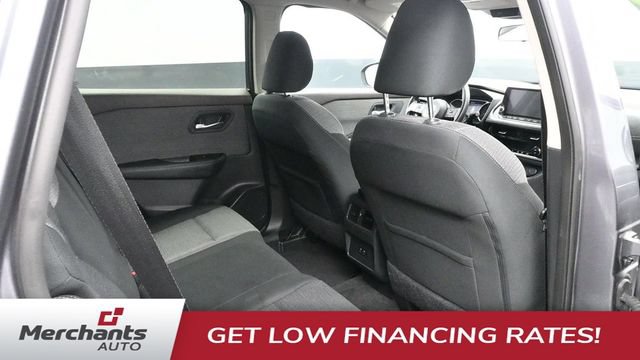 Used 2022 Nissan Rogue SV AWD/4WD image 16