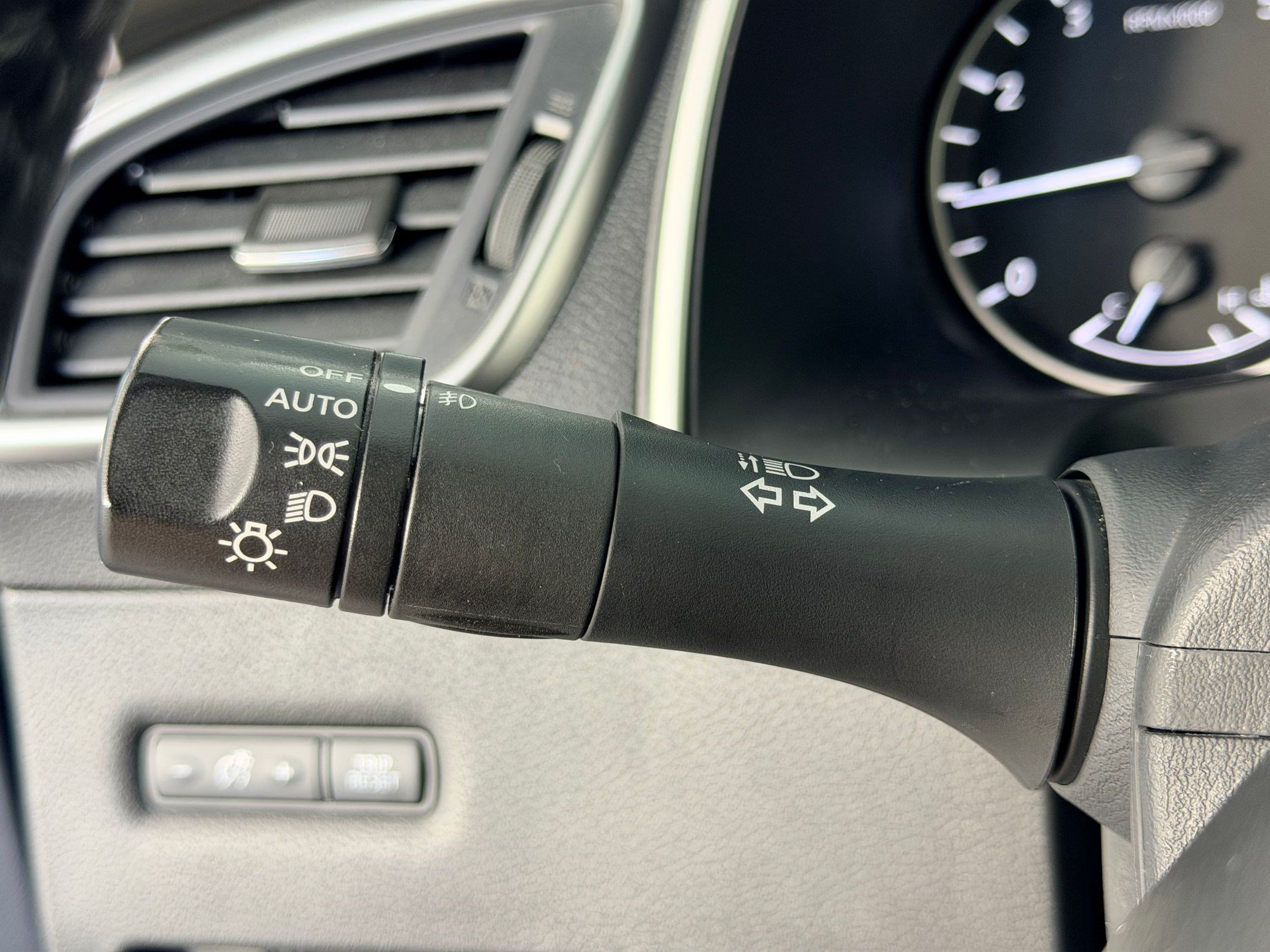 Used 2020 Nissan Murano Platinum FWD image 26