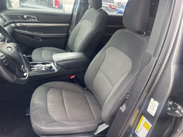 Used 2019 Ford Explorer XLT w/ Equipment Group 201A image 12