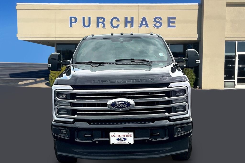 Used 2025 Ford F250 Platinum AWD/4WD image 2