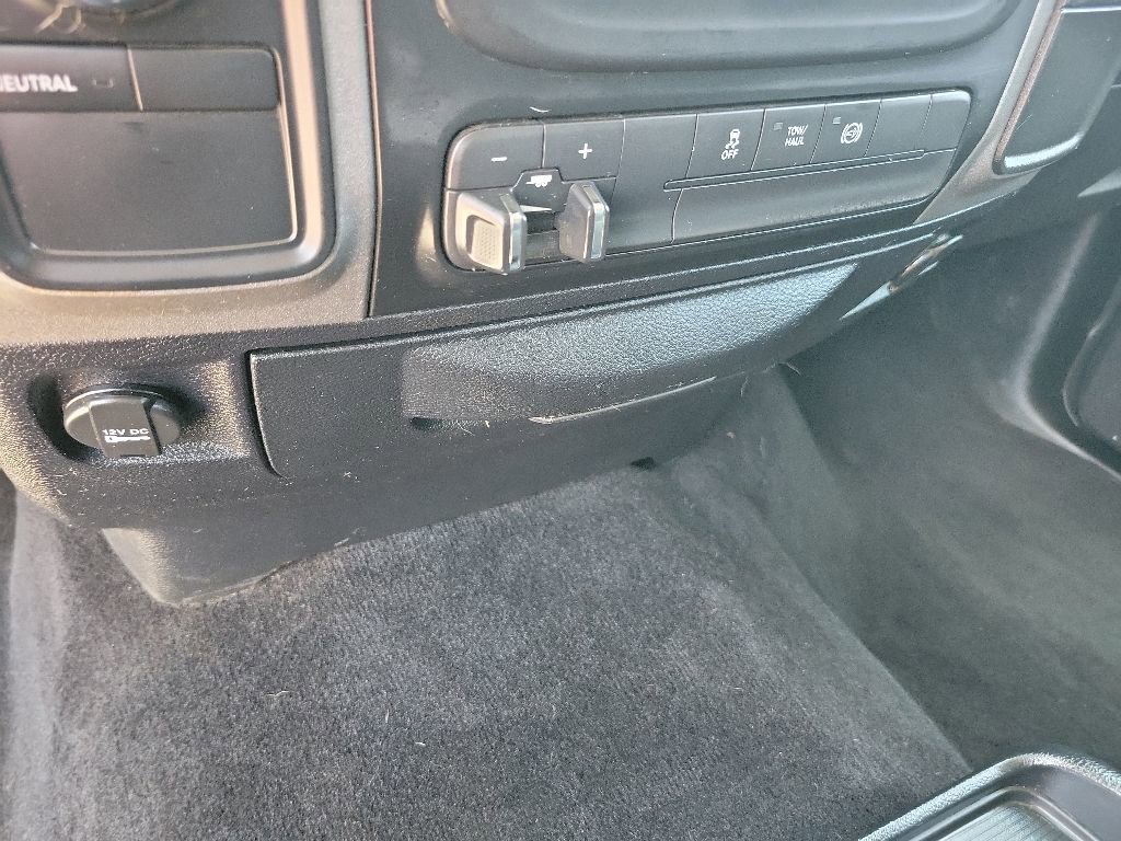 Used 2016 RAM 2500 Tradesman w/ Chrome Appearance Group AWD/4WD image 28