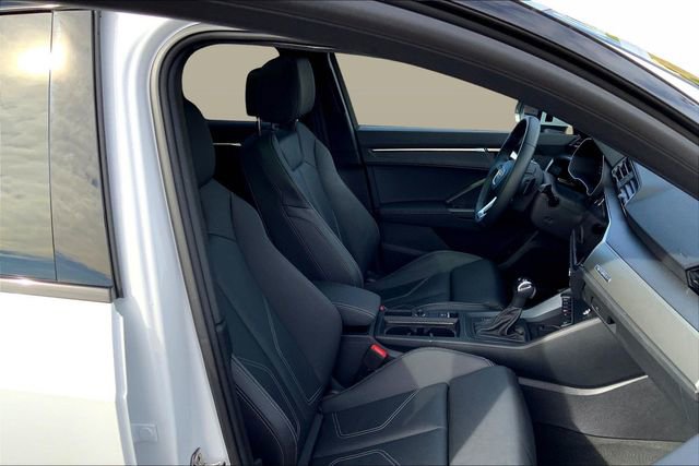 Certified 2025 Audi Q3 2.0T Premium w/ Convenience Package image 7