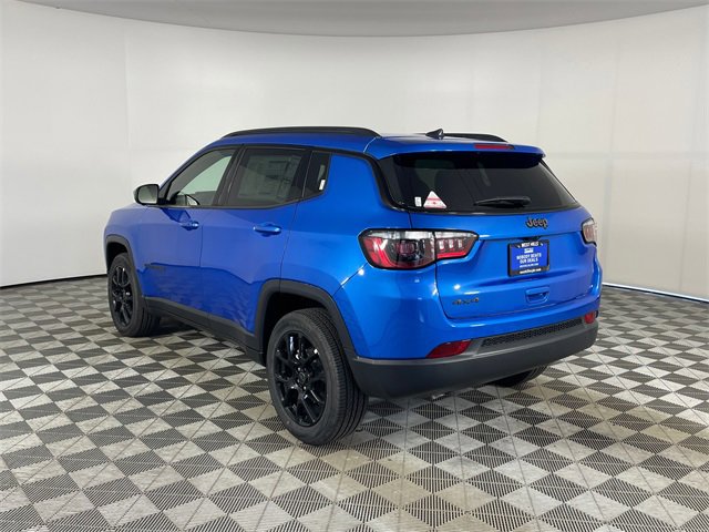 New 2025 Jeep Compass Latitude w/ Sun & Sound Group image 22