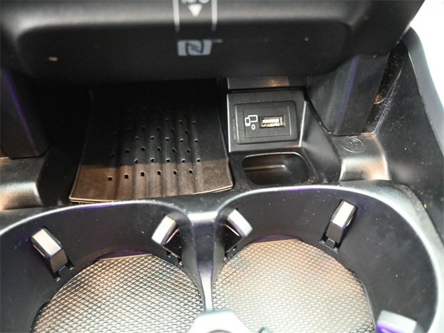 Used 2020 Mercedes-Benz E 350 Sedan image 6