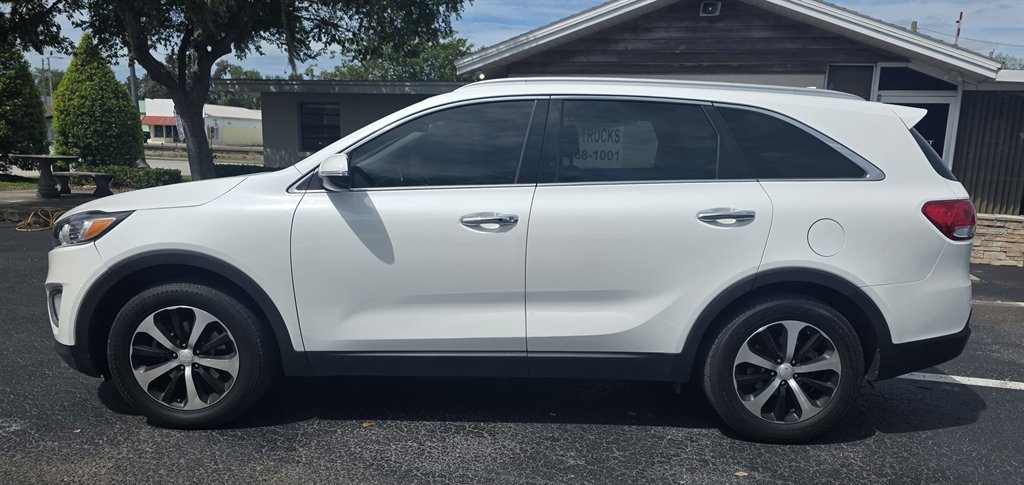 Used 2018 Kia Sorento EX FWD image 2