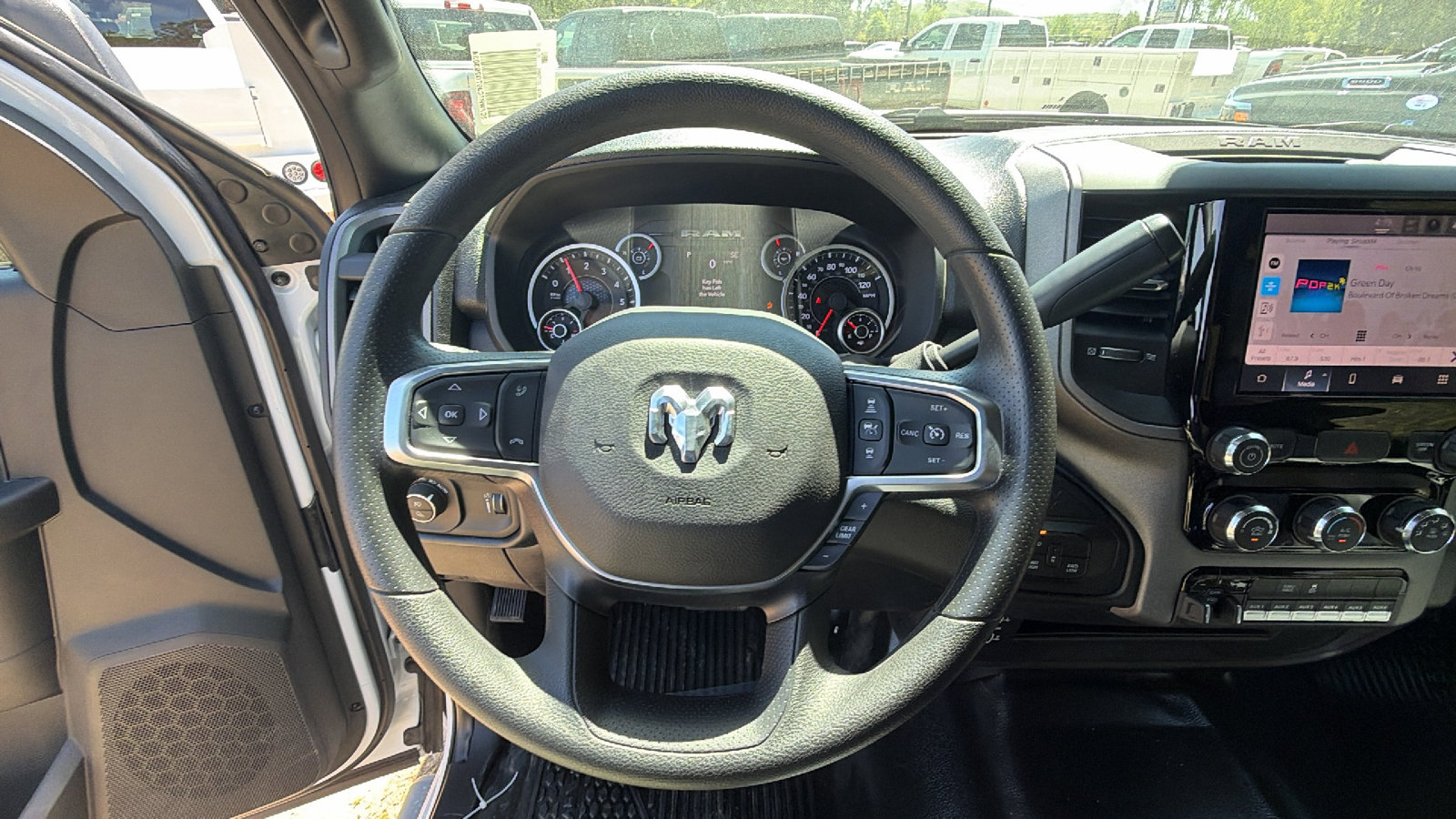 New 2026 RAM 3500 Tradesman AWD/4WD image 22
