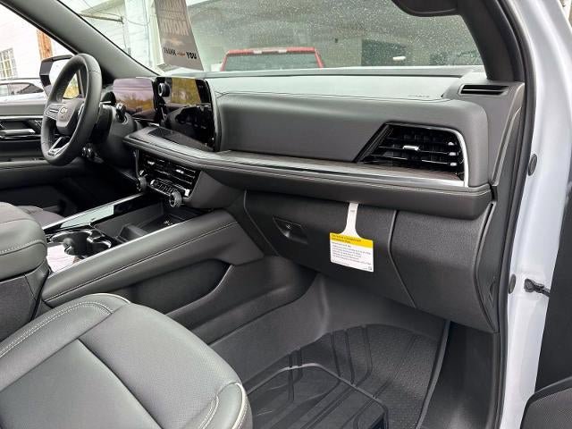 New 2026 Chevrolet Suburban Premier w/ Sun And Tow Package AWD/4WD image 7