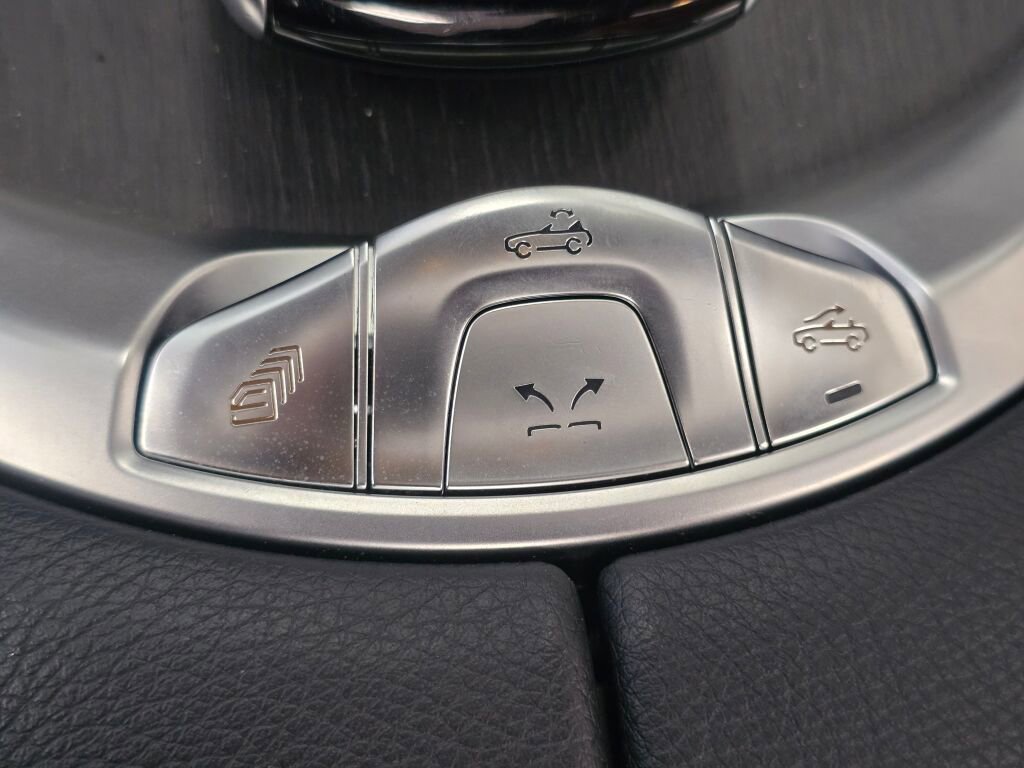 Used 2023 Mercedes-Benz C 300 4MATIC Cabriolet image 43