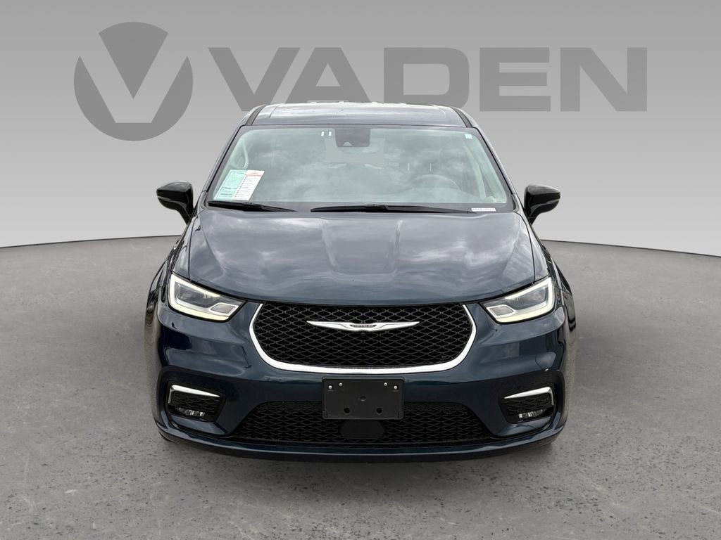 Used 2024 Chrysler Pacifica Select image 26