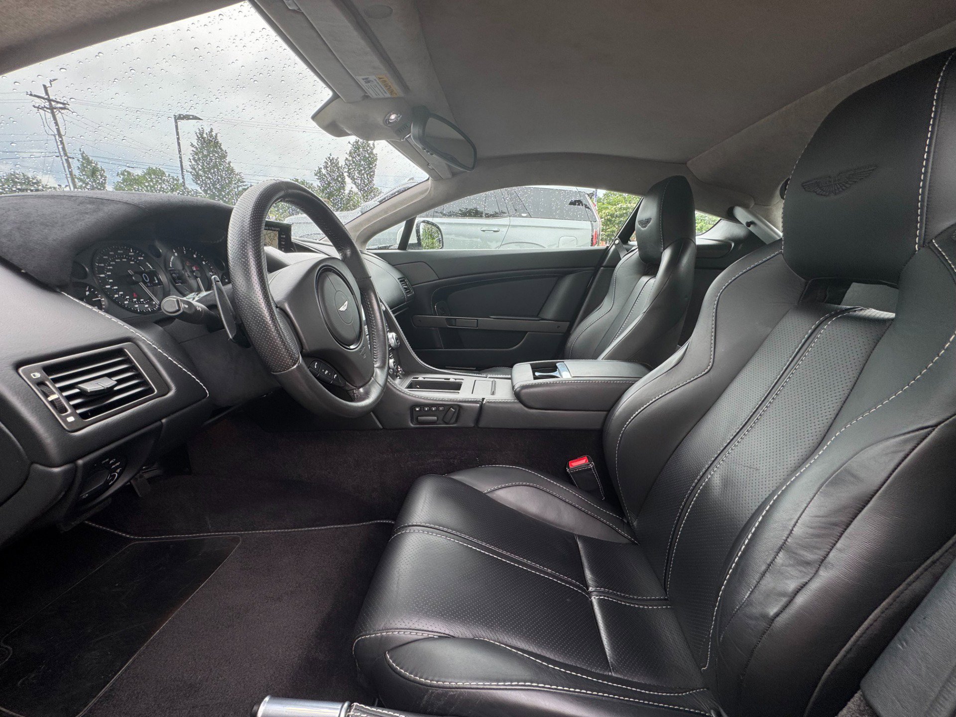 Used 2015 Aston Martin V8 Vantage GT image 9