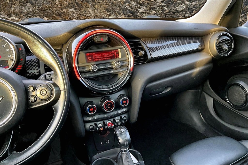 Used 2016 MINI Cooper S image 6
