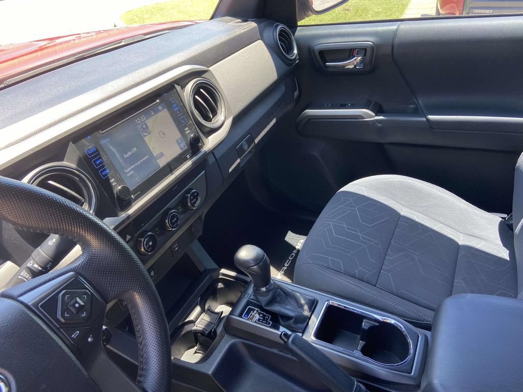 Used 2016 Toyota Tacoma TRD Sport w/ Towing Package RWD image 26