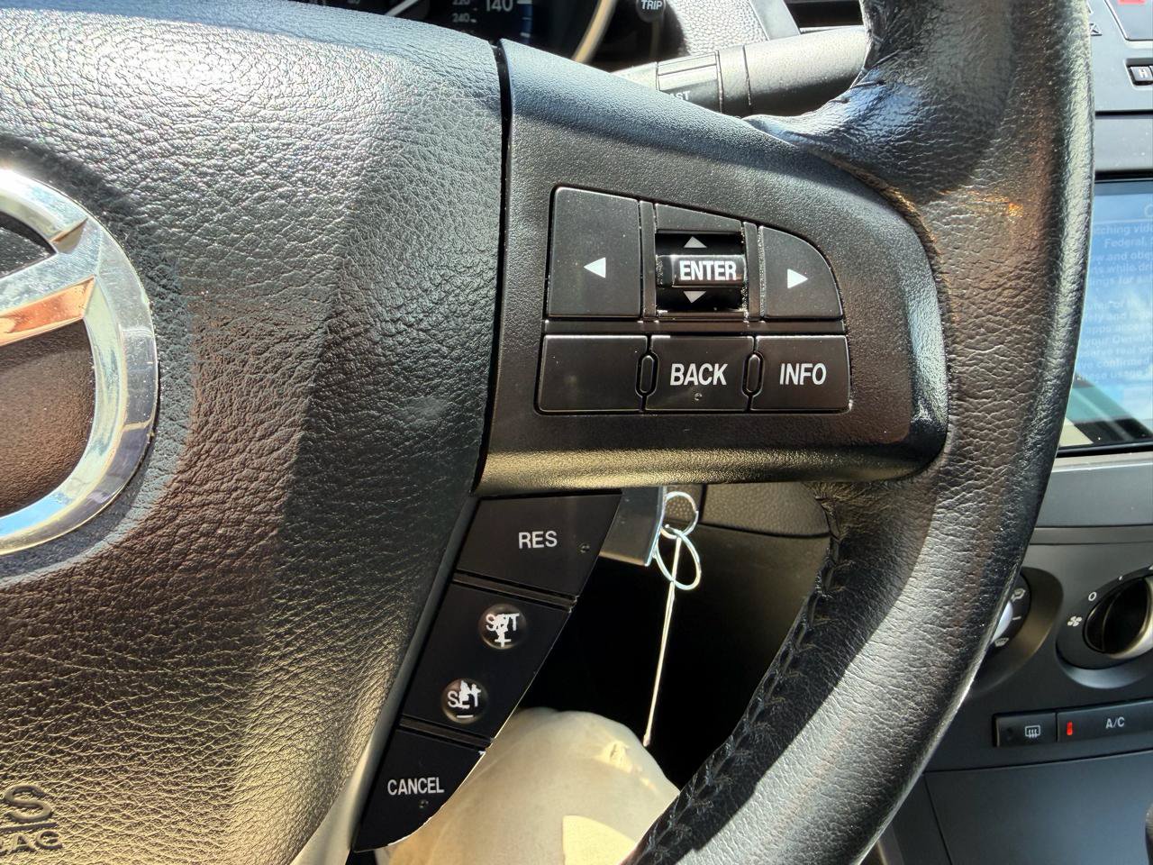Used 2012 MAZDA MAZDA3 i Touring FWD image 25