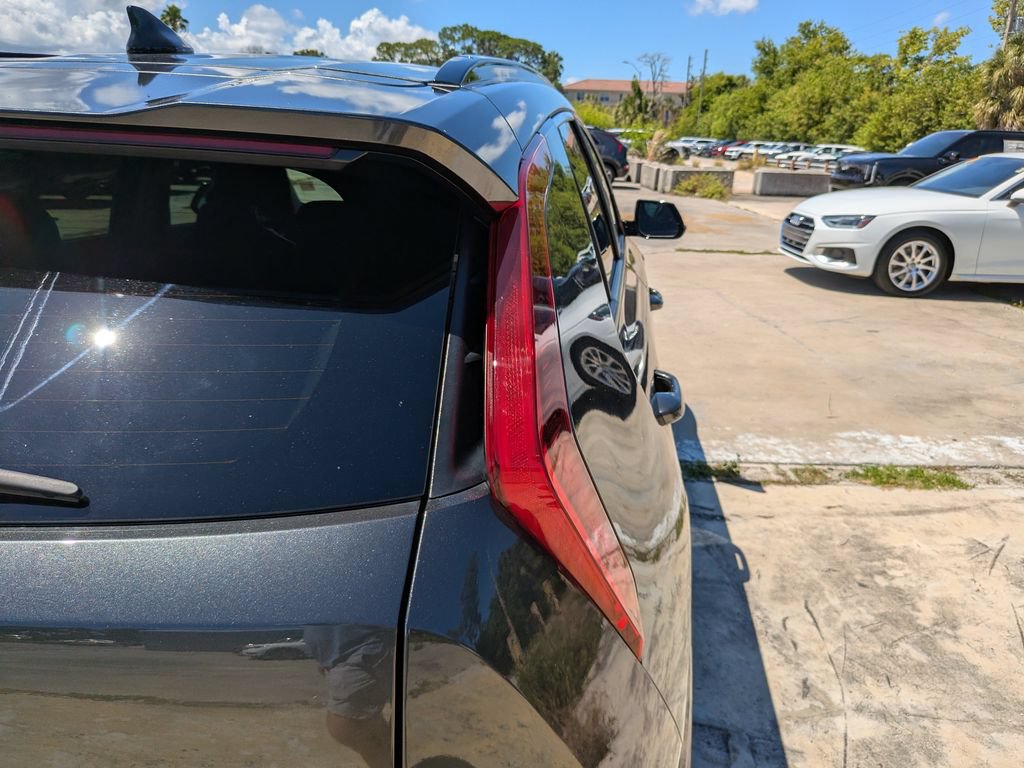 Certified 2025 Kia Niro EX Touring FWD image 11