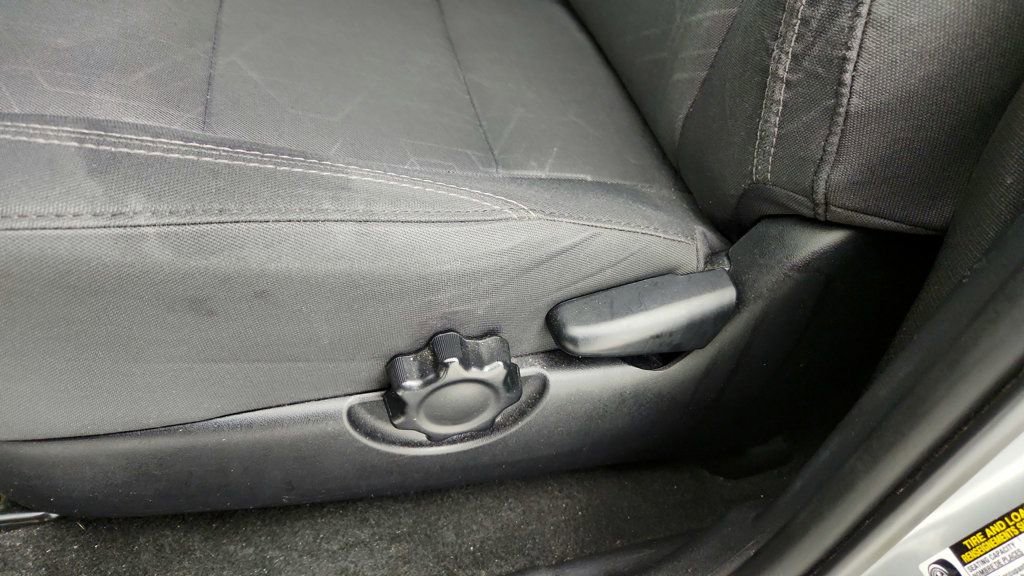 Used 2017 Toyota Tacoma TRD Sport image 10