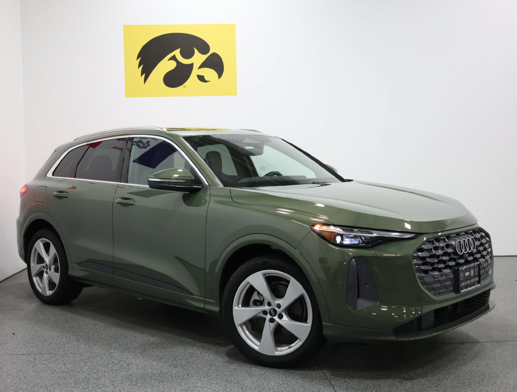 Used 2025 Audi Q5 Prestige AWD/4WD image 2