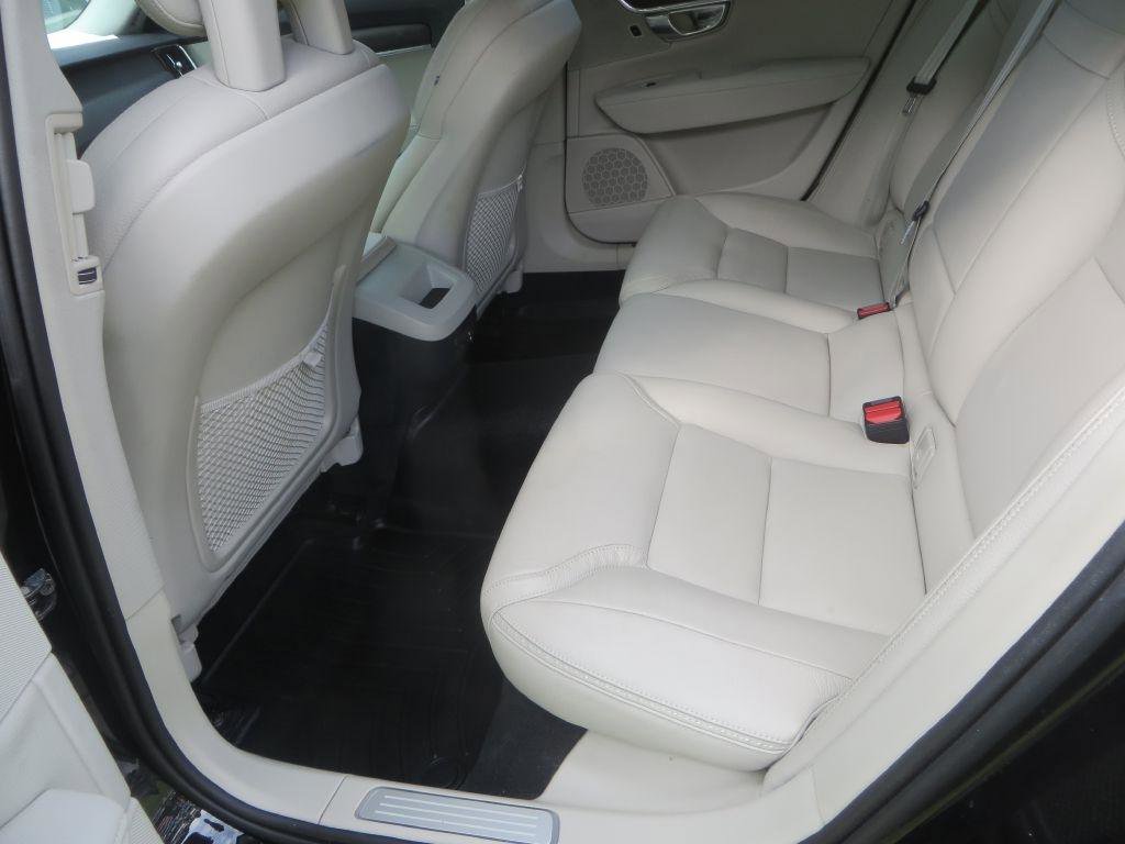 Used 2018 Volvo V90 T6 Cross Country w/ Convenience Package AWD/4WD image 24