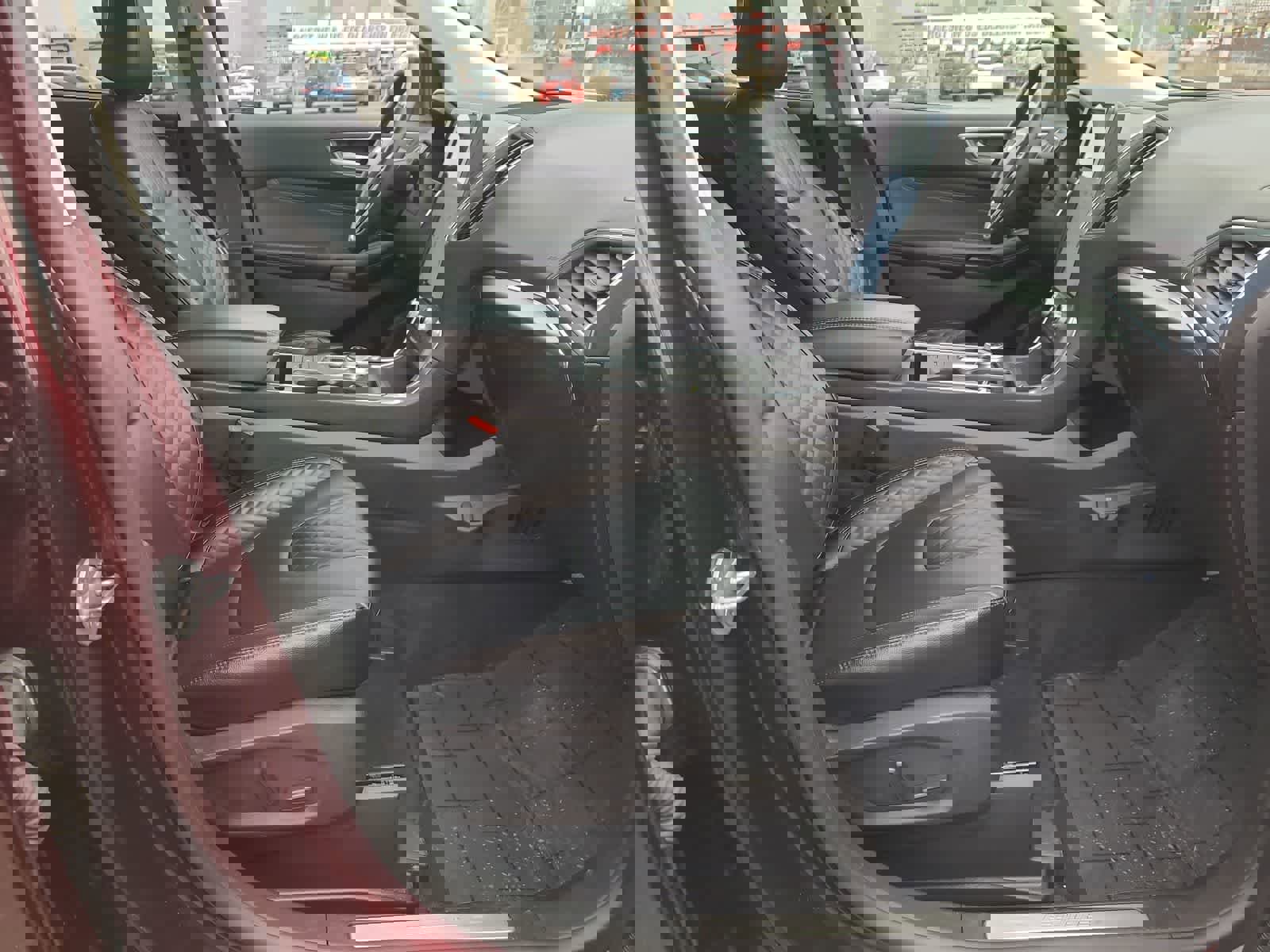 Used 2024 Ford Edge Titanium image 22