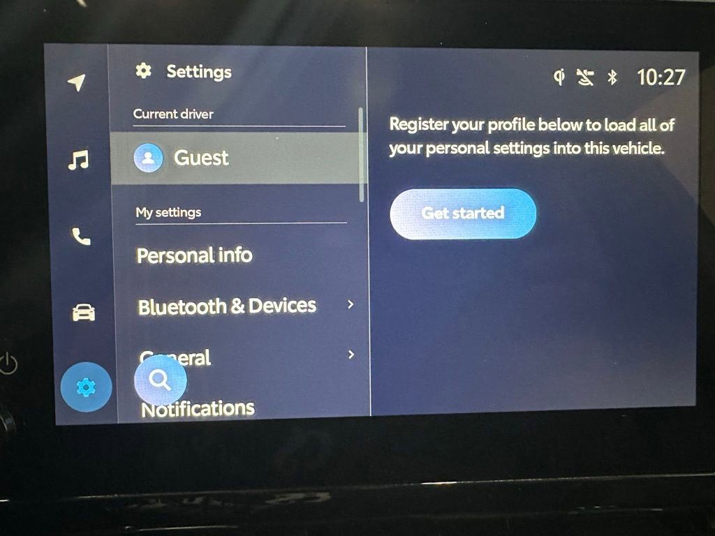 Used 2025 Toyota Corolla Cross XSE image 34