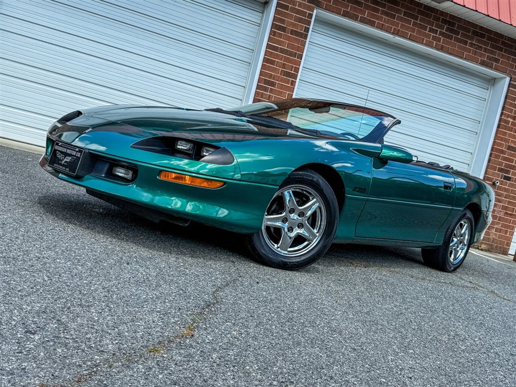 Used 1997 Chevrolet Camaro Z28 w/ Preferred Equipment Group 2 image 9