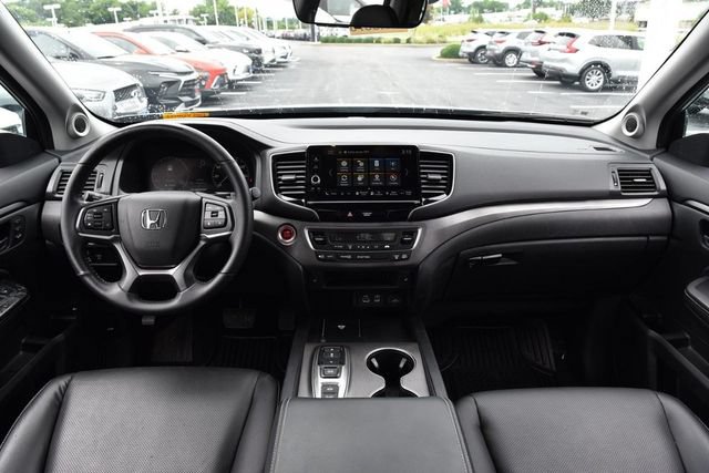 Used 2025 Honda Ridgeline RTL image 8
