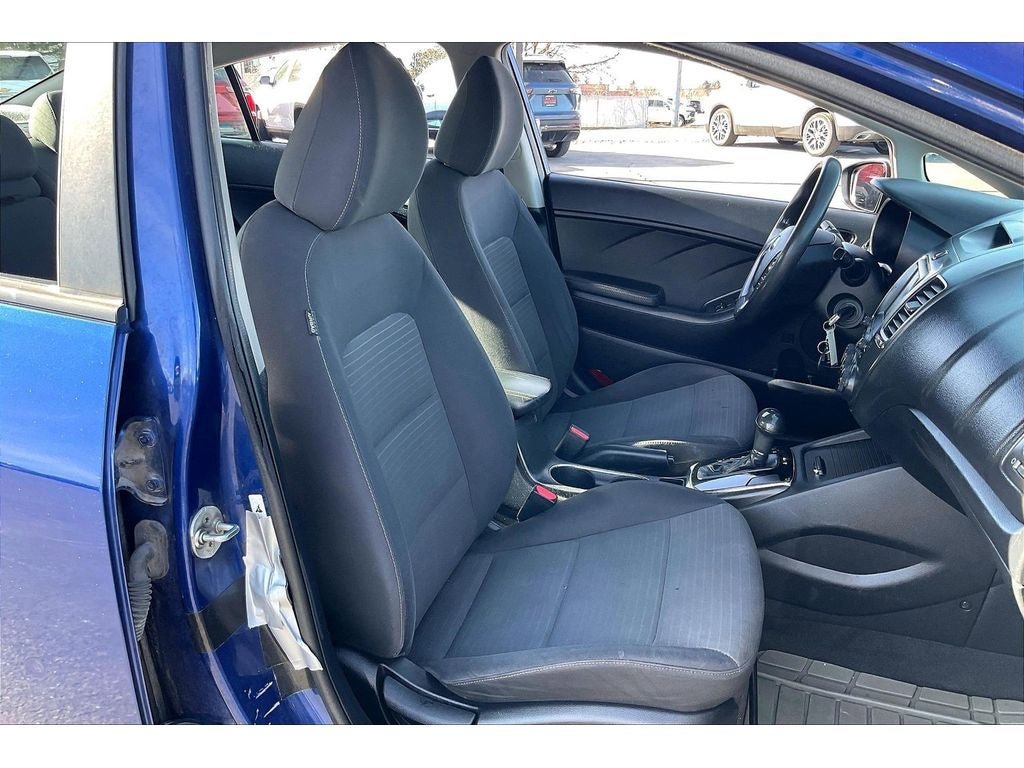 Used 2018 Kia Forte LX w/ LX Popular Package image 8