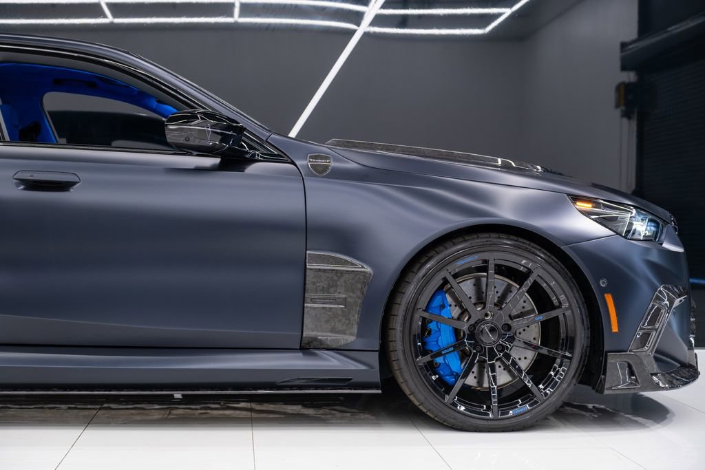 Used 2025 BMW M5 image 12