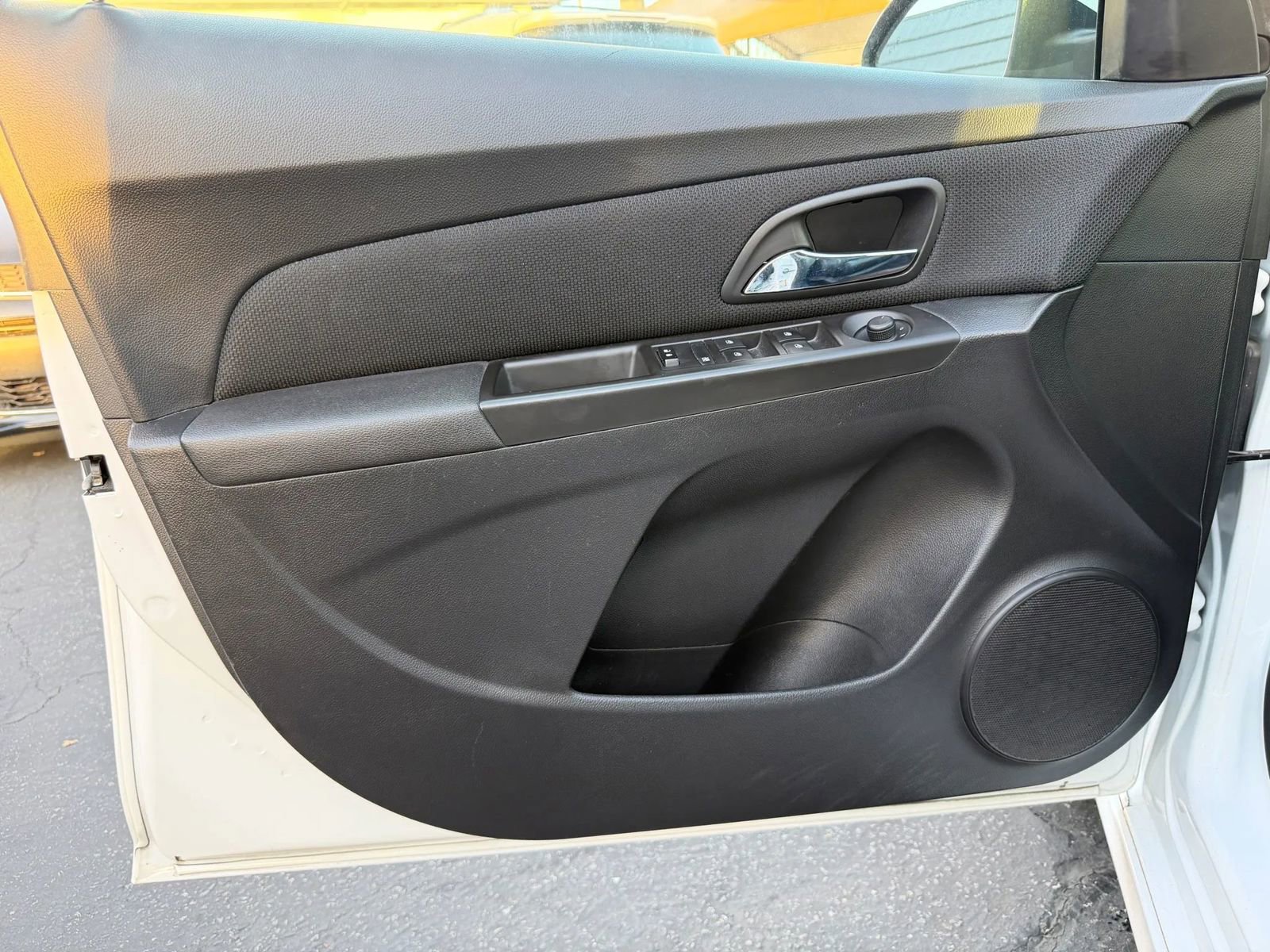 Used 2016 Chevrolet Cruze LT w/ Enhanced Safety Package FWD image 26