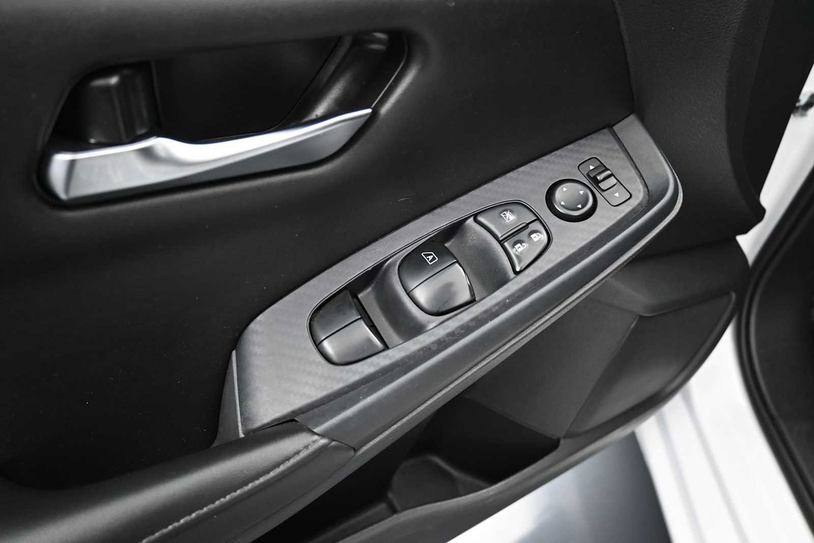 Used 2023 Nissan Sentra SV w/ All-Weather Package FWD image 9