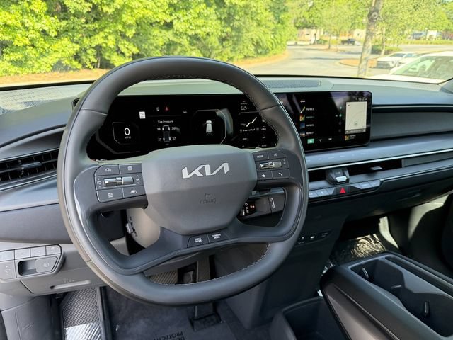 Certified 2026 Kia EV9 Wind AWD/4WD image 16