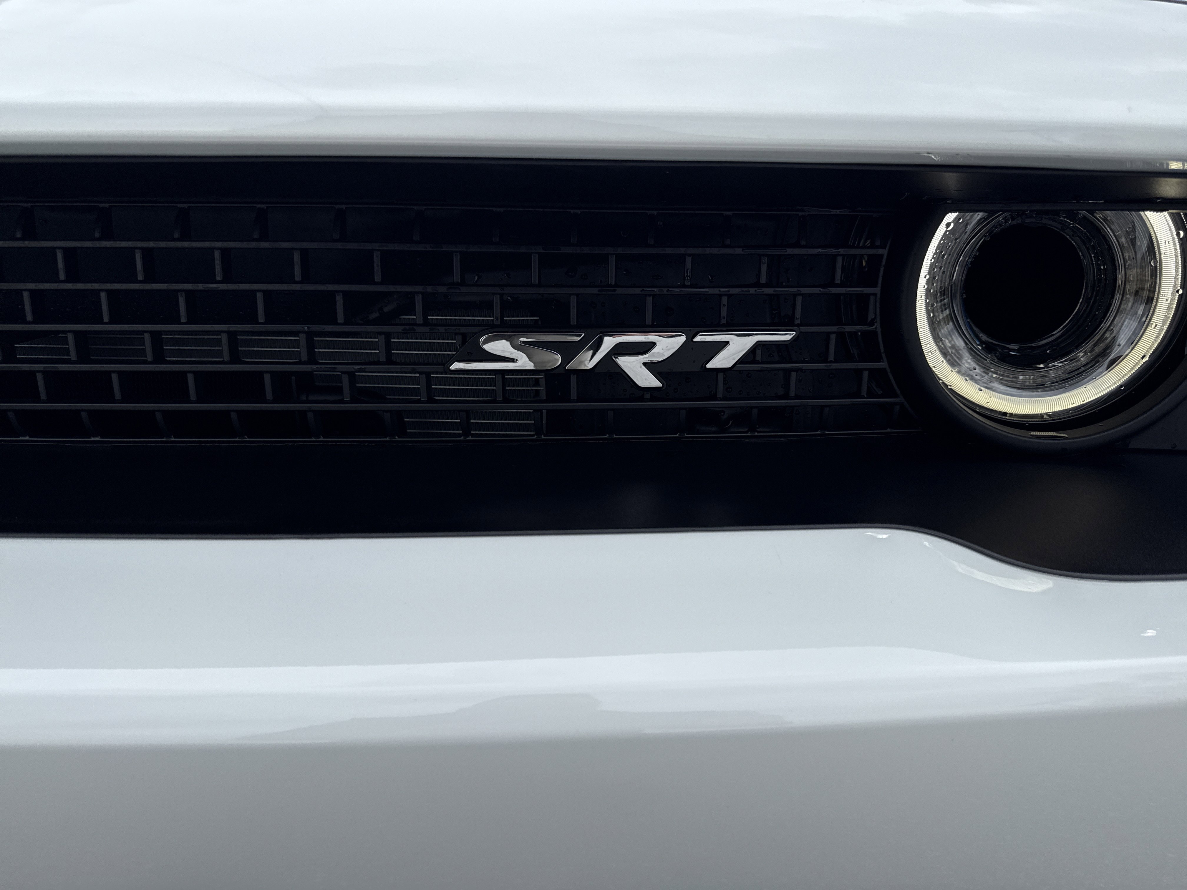 Used 2015 Dodge Challenger SRT Hellcat image 7