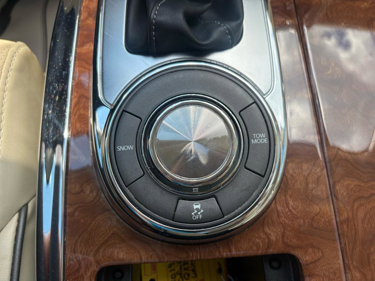 Used 2019 INFINITI QX80 Luxe w/ 22" Wheel Package RWD image 19