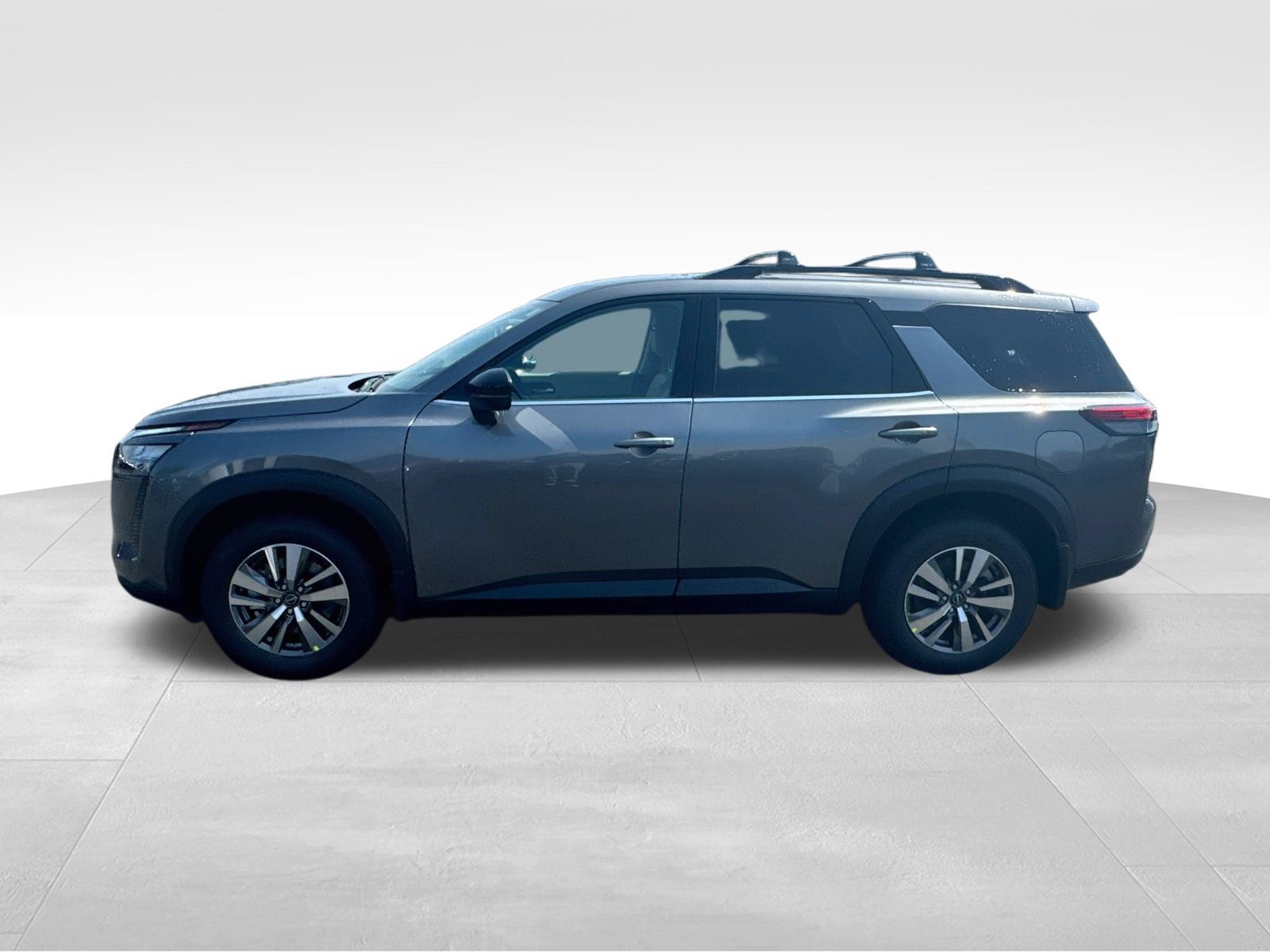 New 2026 Nissan Pathfinder SL FWD image 4