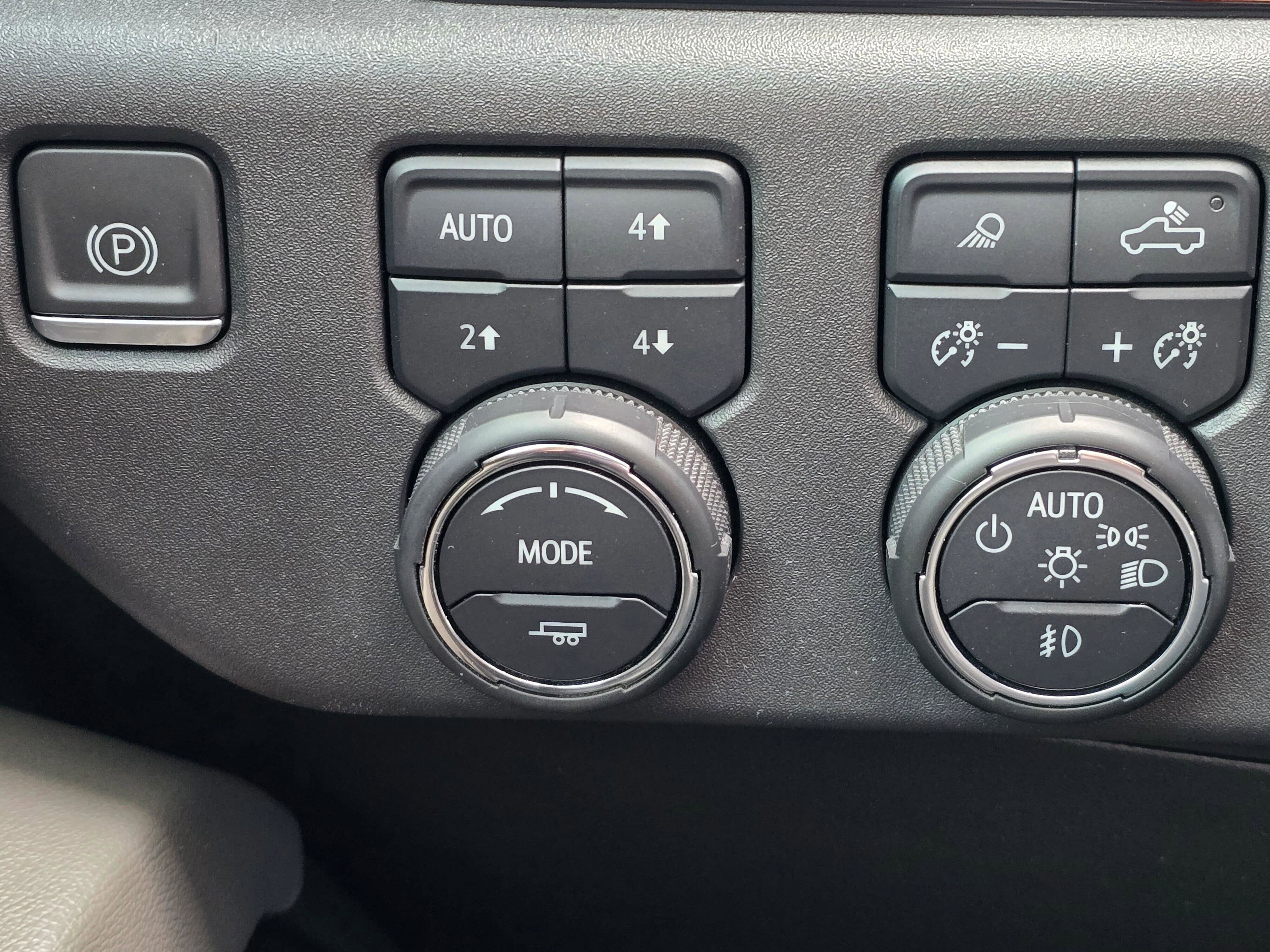 Used 2023 Chevrolet Silverado 1500 ZR2 image 30