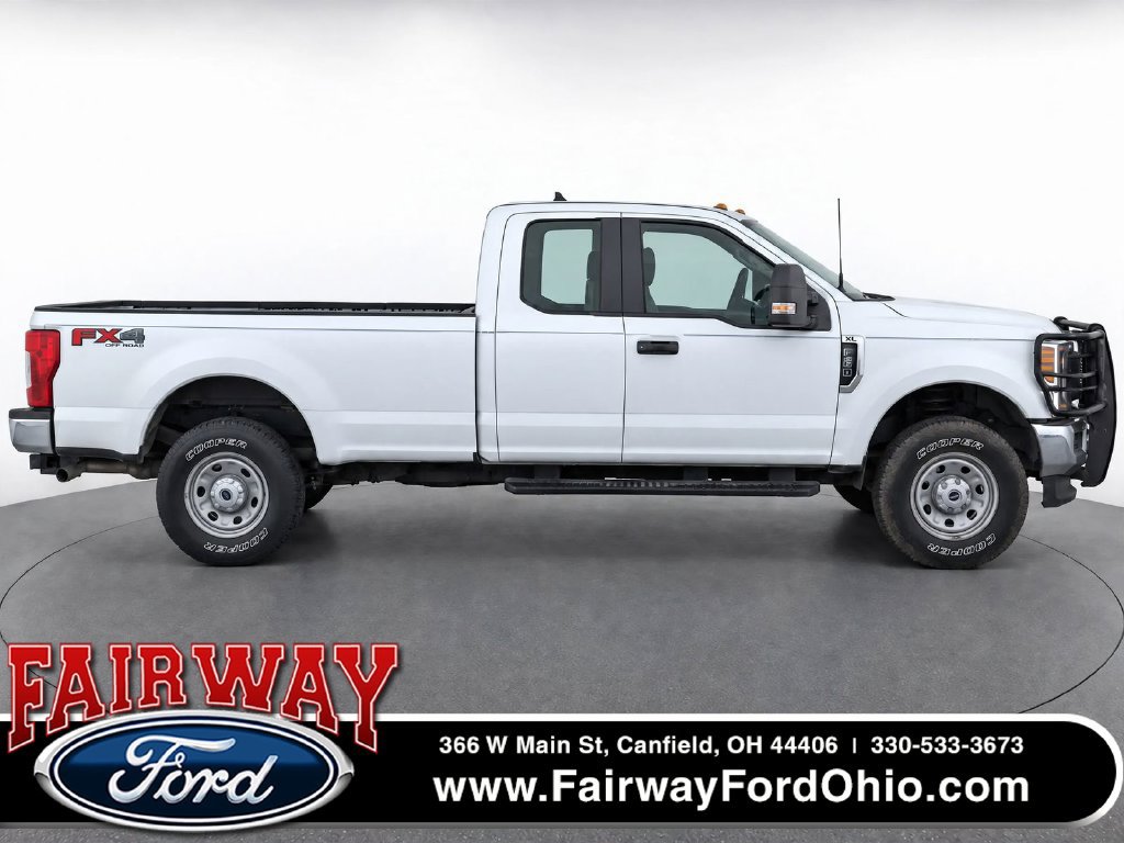 Used 2018 Ford F250 XL w/ Power Equipment Group AWD/4WD image 1