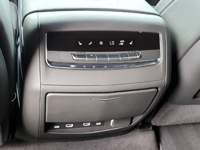 Used 2024 Cadillac Escalade Sport Platinum w/ LPO, ONYX Package AWD/4WD image 16