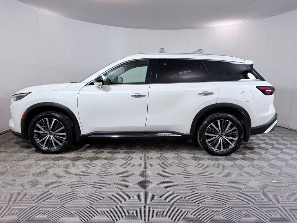 Used 2023 INFINITI QX60 Sensory w/ Cargo Package image 3